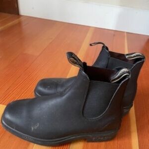 Blundstones